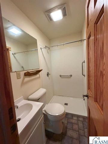 923 N 5th Street, Mankato, MN 56001