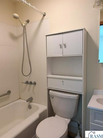 923 N 5th Street, Mankato, MN 56001