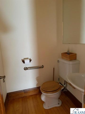 923 N 5th Street, Mankato, MN 56001