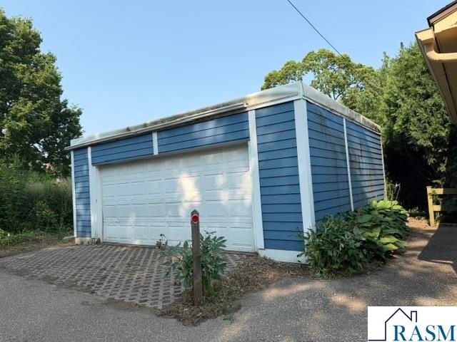 923 N 5th Street, Mankato, MN 56001