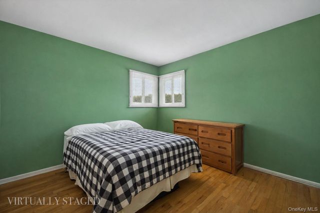 108 Lee Avenue, Babylon, NY 11702