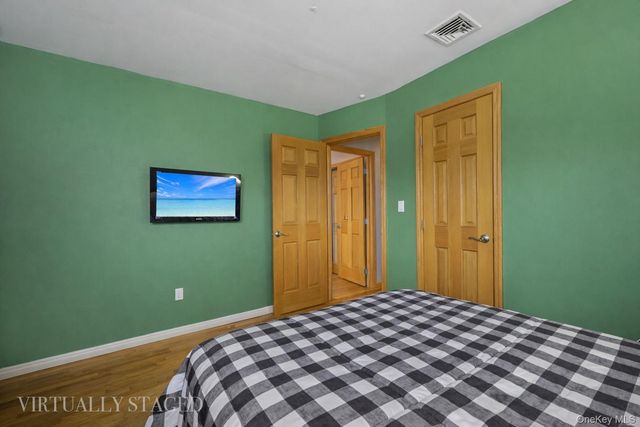 108 Lee Avenue, Babylon, NY 11702