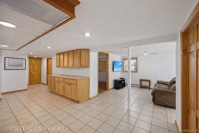 108 Lee Avenue, Babylon, NY 11702