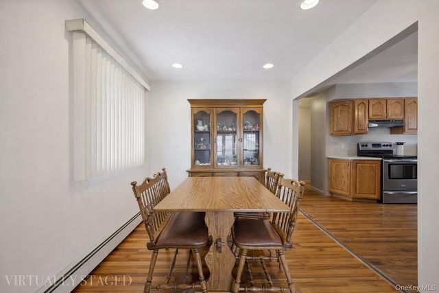 108 Lee Avenue, Babylon, NY 11702