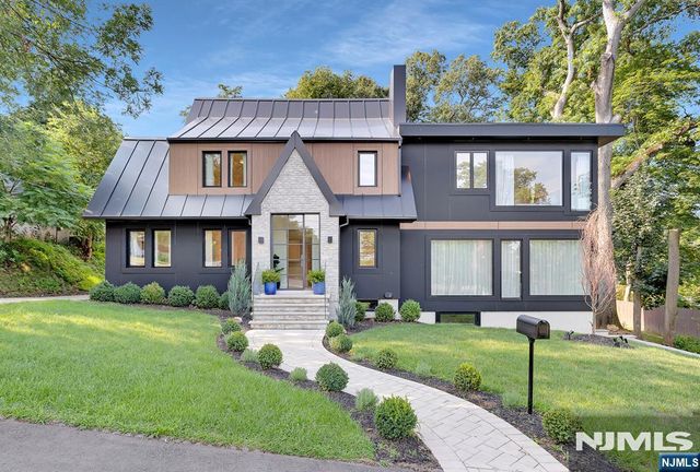 226 Haworth Avenue, Haworth, NJ 07641