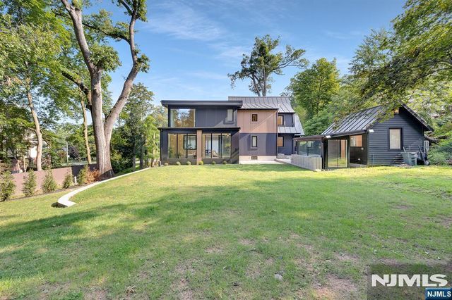 226 Haworth Avenue, Haworth, NJ 07641