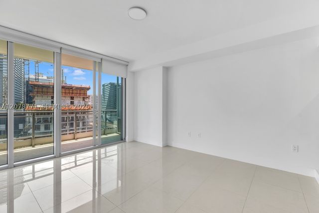 92 SW 3rd St 1403, Miami, FL 33130