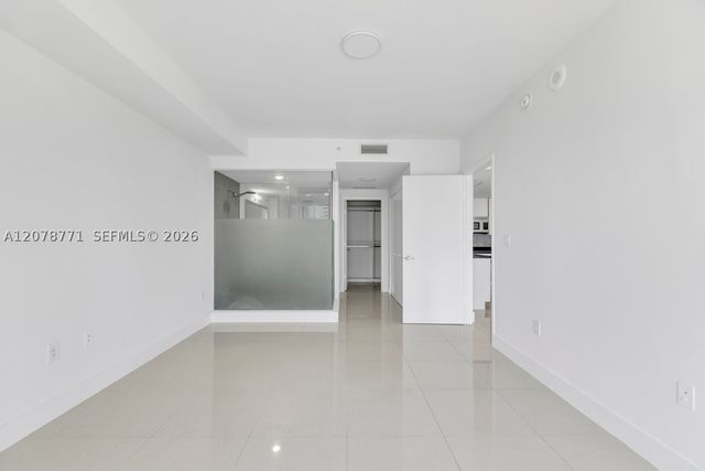 92 SW 3rd St 1403, Miami, FL 33130