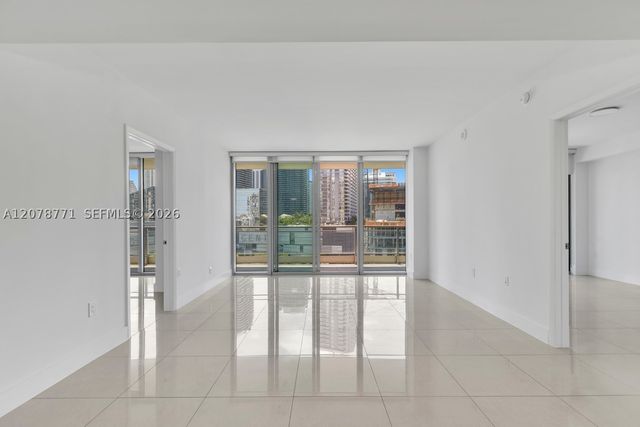 92 SW 3rd St 1403, Miami, FL 33130