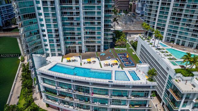92 SW 3rd St 1403, Miami, FL 33130