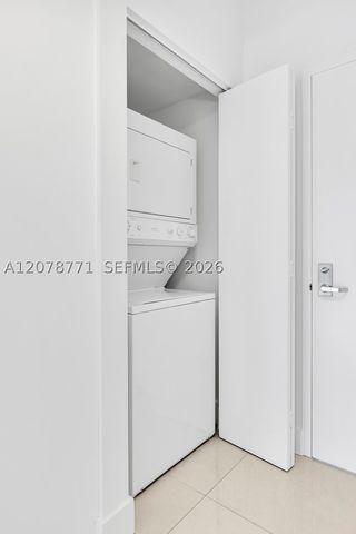 92 SW 3rd St 1403, Miami, FL 33130