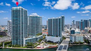 92 SW 3rd St 1403, Miami, FL 33130