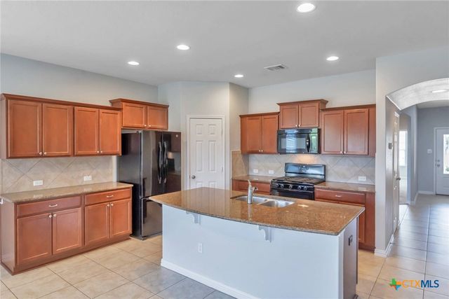 2012 Elaina Loop, Leander, TX 78641