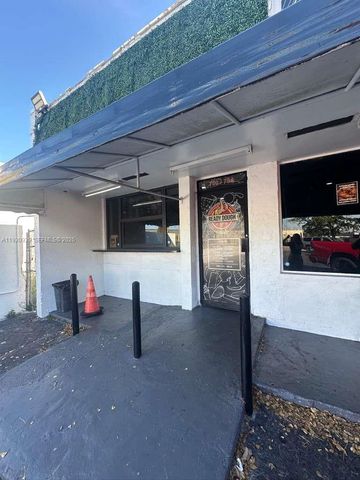 Pizzeria for Sale In Hialeah, Hialeah, FL 33016