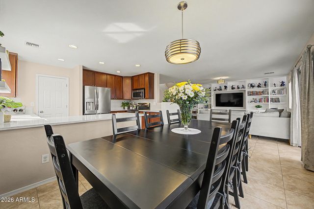 23535 N EL FRIO Court, Sun City, AZ 85373