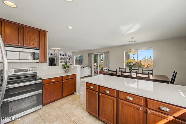 23535 N EL FRIO Court, Sun City, AZ 85373