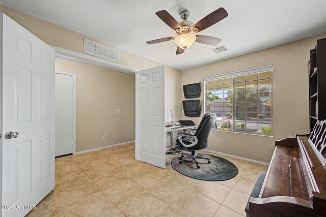 23535 N EL FRIO Court, Sun City, AZ 85373