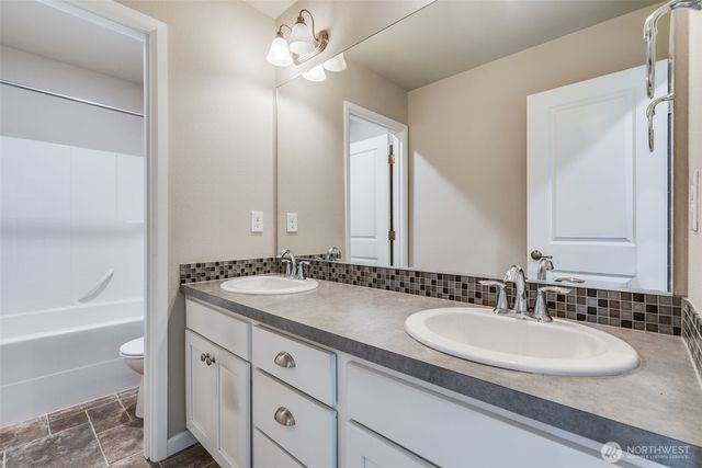 7336 Ashdown Lane SE, Olympia, WA 98513