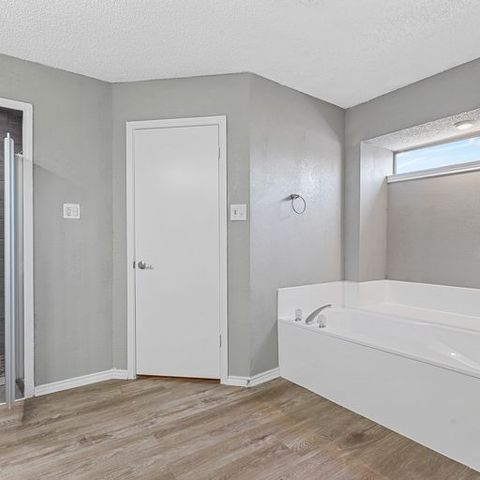 4049 Saint Christopher Lane, Dallas, TX 75287