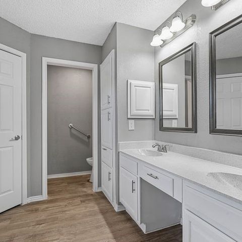 4049 Saint Christopher Lane, Dallas, TX 75287