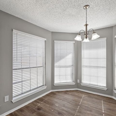 4049 Saint Christopher Lane, Dallas, TX 75287