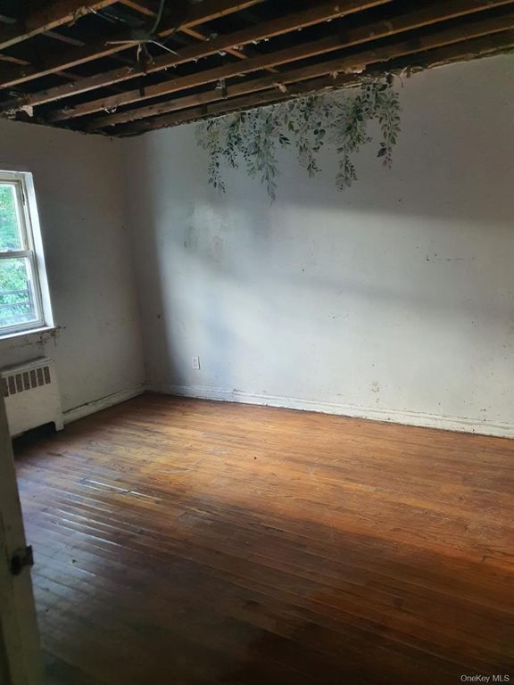 3341 EASTCHESTER ROAD NE, Bronx, NY 10469 — exterior