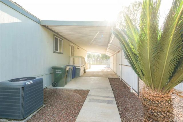 2240 Golden Oak 147, Merced, CA 95341