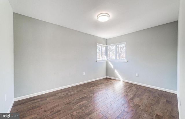 4207 WOODLAND DR, Fairfax, VA 22030