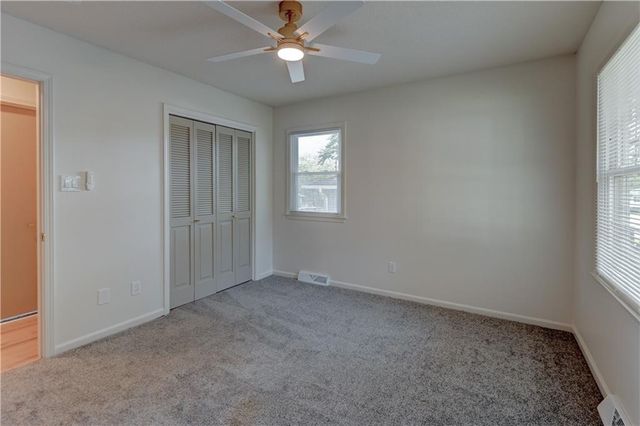 305 Sharon Drive, Lee's Summit, MO 64063