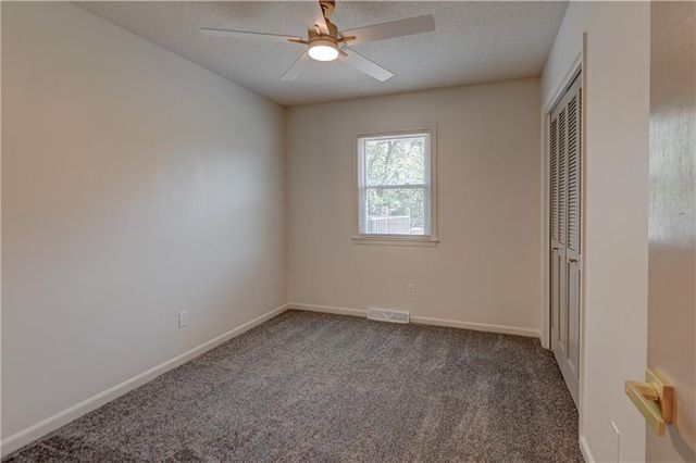 305 Sharon Drive, Lee's Summit, MO 64063