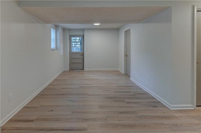 305 Sharon Drive, Lee's Summit, MO 64063