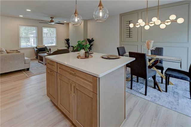 305 Sharon Drive, Lee's Summit, MO 64063