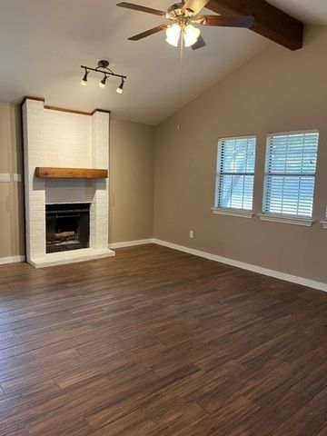 1112 Kathy Lane, Lewisville, TX 75067