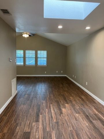 1112 Kathy Lane, Lewisville, TX 75067