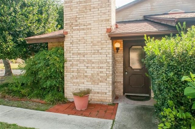 1112 Kathy Lane, Lewisville, TX 75067