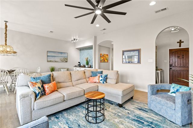 14334 Cruiser St 103, Corpus Christi, TX 78418