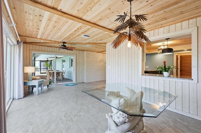 11 OAKLAND HILLS COURT, Rotonda West, FL 33947