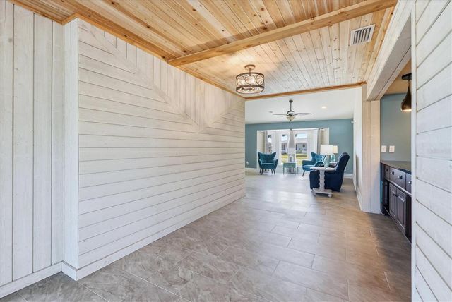 11 OAKLAND HILLS COURT, Rotonda West, FL 33947