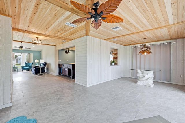 11 OAKLAND HILLS COURT, Rotonda West, FL 33947