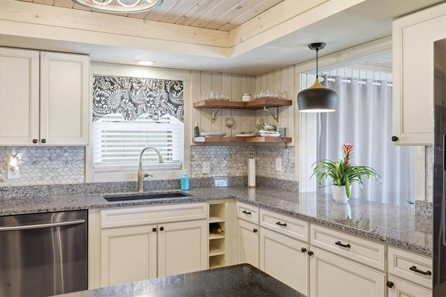 11 OAKLAND HILLS COURT, Rotonda West, FL 33947
