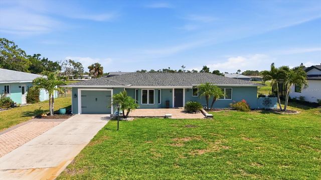 11 OAKLAND HILLS COURT, Rotonda West, FL 33947