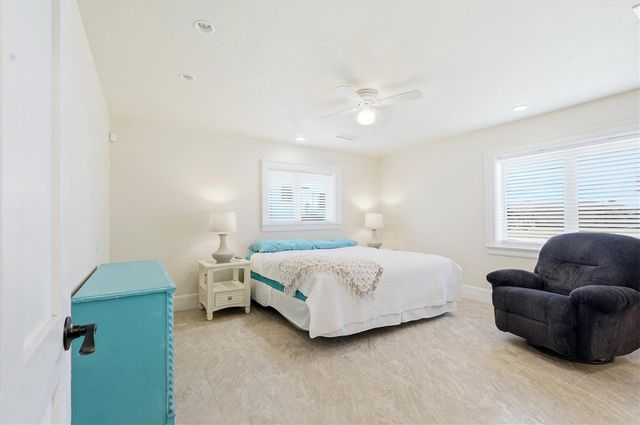 11 OAKLAND HILLS COURT, Rotonda West, FL 33947