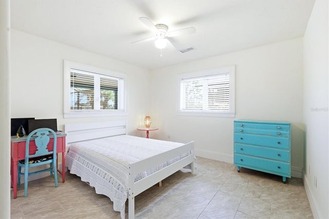 11 OAKLAND HILLS COURT, Rotonda West, FL 33947