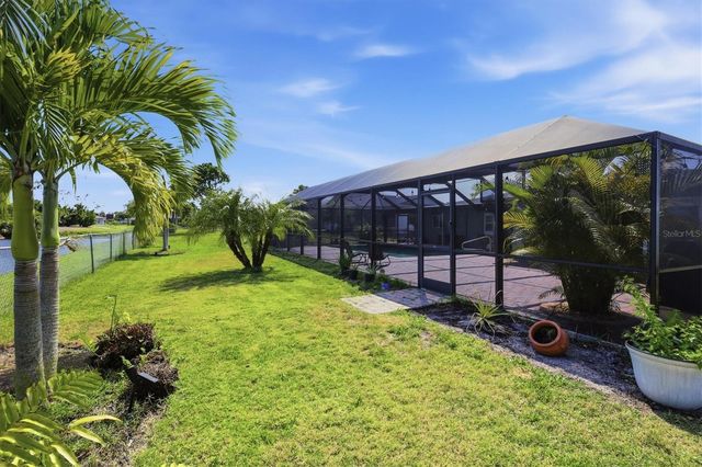 11 OAKLAND HILLS COURT, Rotonda West, FL 33947