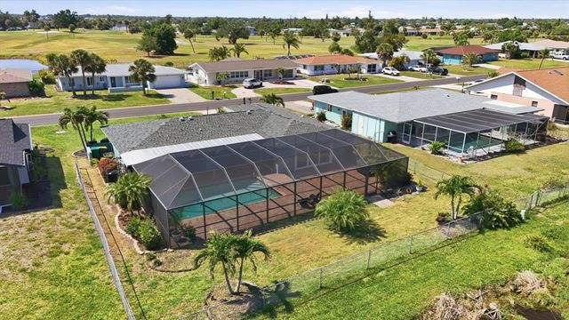 11 OAKLAND HILLS COURT, Rotonda West, FL 33947
