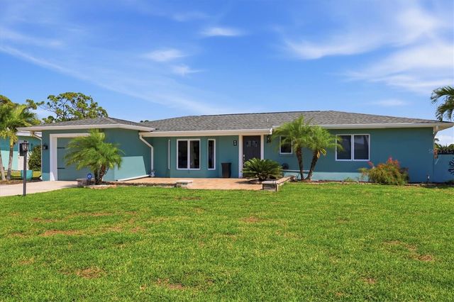 11 OAKLAND HILLS COURT, Rotonda West, FL 33947