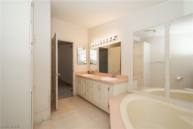 6461 Creb Court, Pahrump, NV 89060