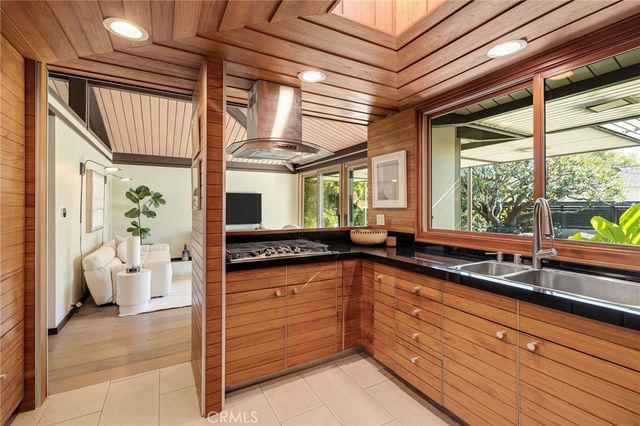 15 Margate Square, Palos Verdes Estates, CA 90274