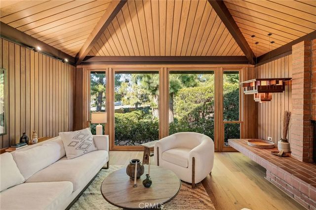 15 Margate Square, Palos Verdes Estates, CA 90274