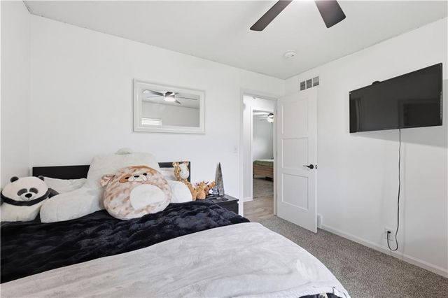 6709 Eastside Drive, Kansas City, MO 64152